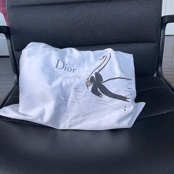 Dior shoulder bag. - Picture 5 of 6